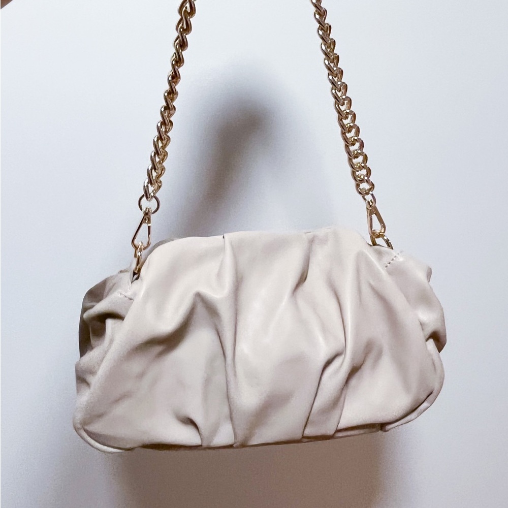 Beige dumpling purse